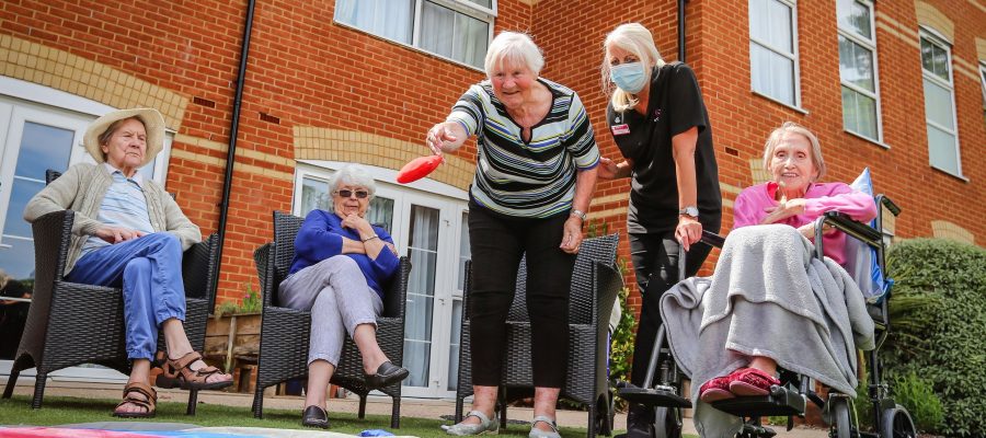 short summer stays and respite at encore care homes